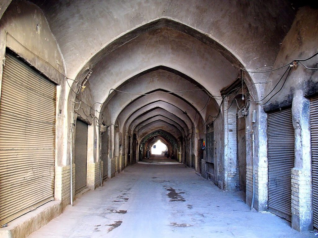 کهنه بازار قم