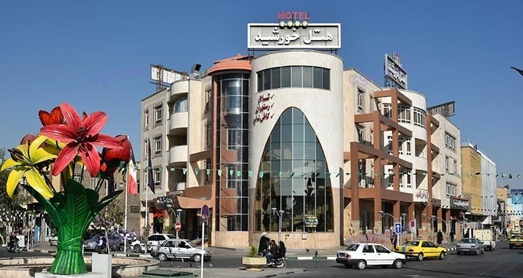هتل خورشید قم از هتل های خوب نزدیک حرم قم