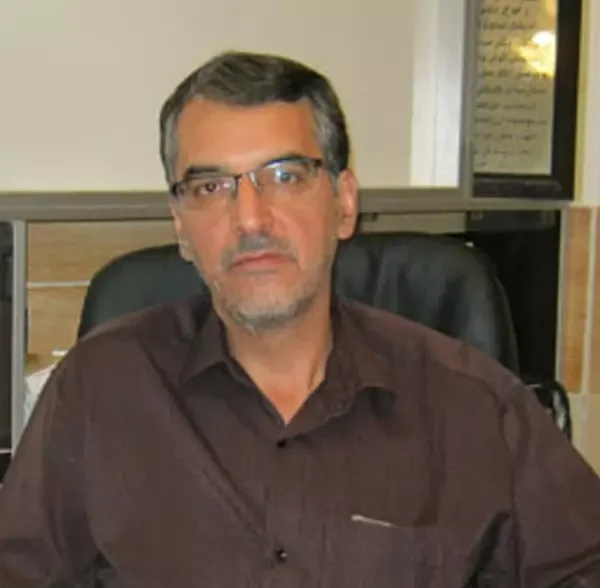 دکتر سید مجتبی صفوی از برترین جراحان بینی قم