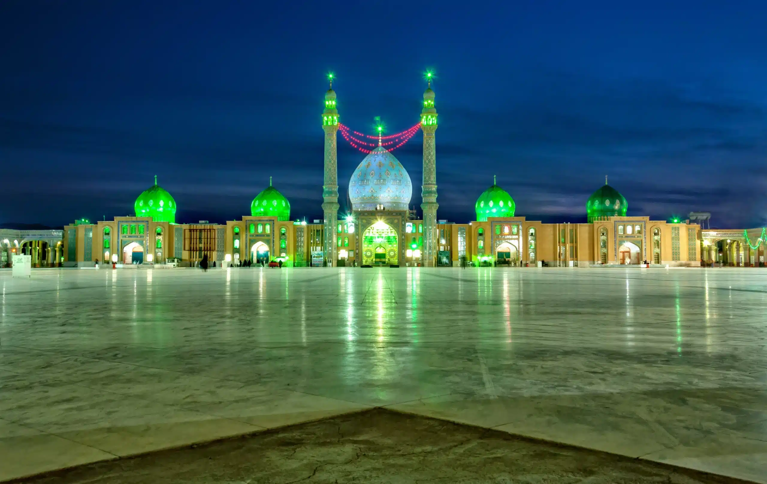 مسجد جمکران بهترین جاذبه تاریخی قم